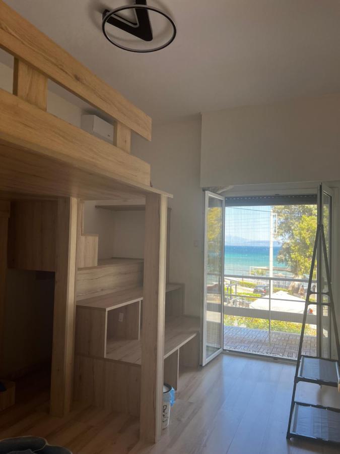Seaview Room With Share Some Place Atenas Exterior foto